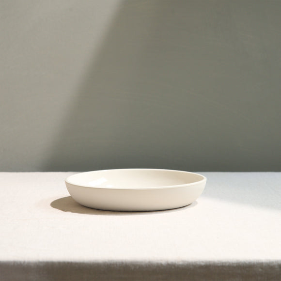 Handmade deep plate in white stoneware