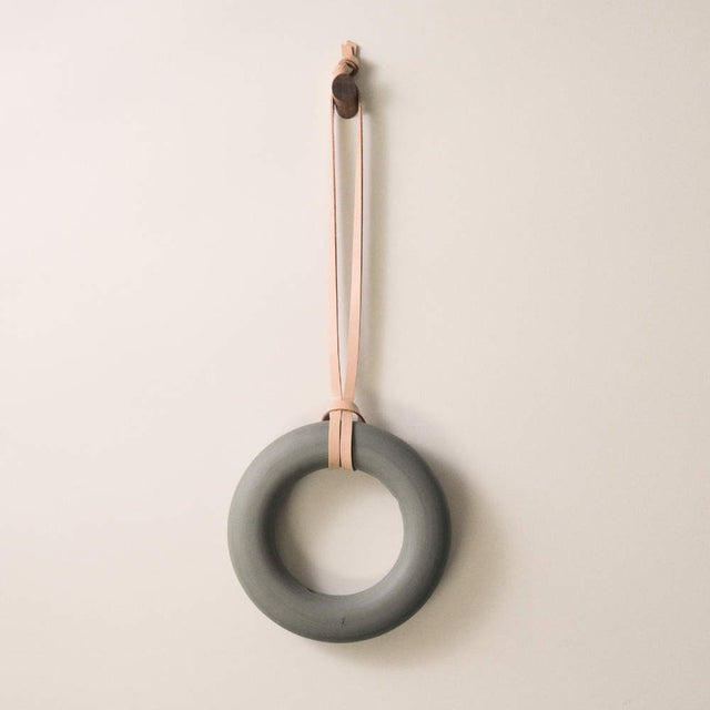 L'Insolence - Hanging Ring Vase (Forest Green)